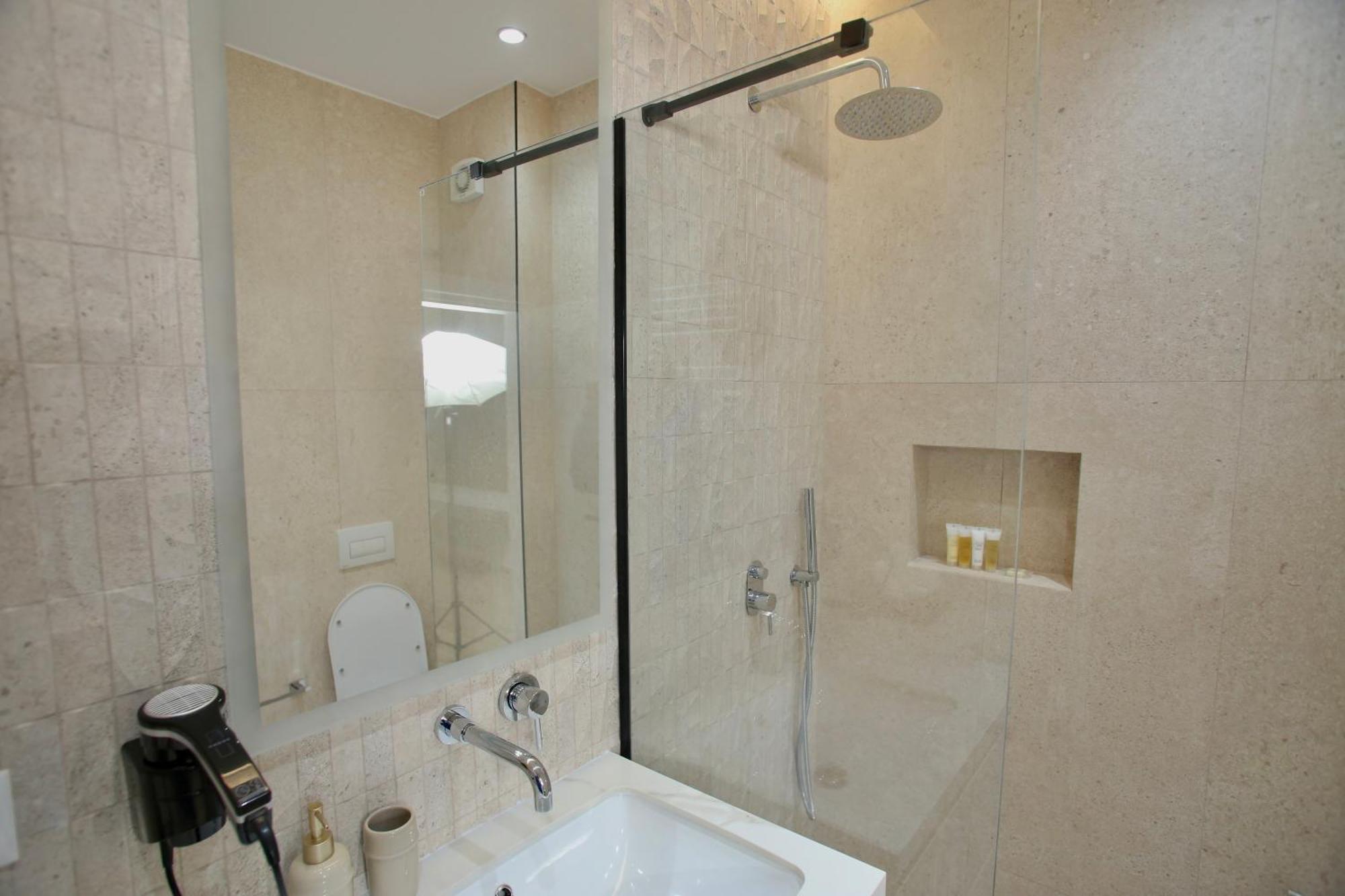 Luxurious Dreamy Seaview Apartment ドゥラス エクステリア 写真